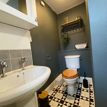Flat Apartment *